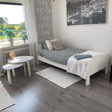 Oedeshoeg Modernt Och Stilfullt B&B Eksteriør billede